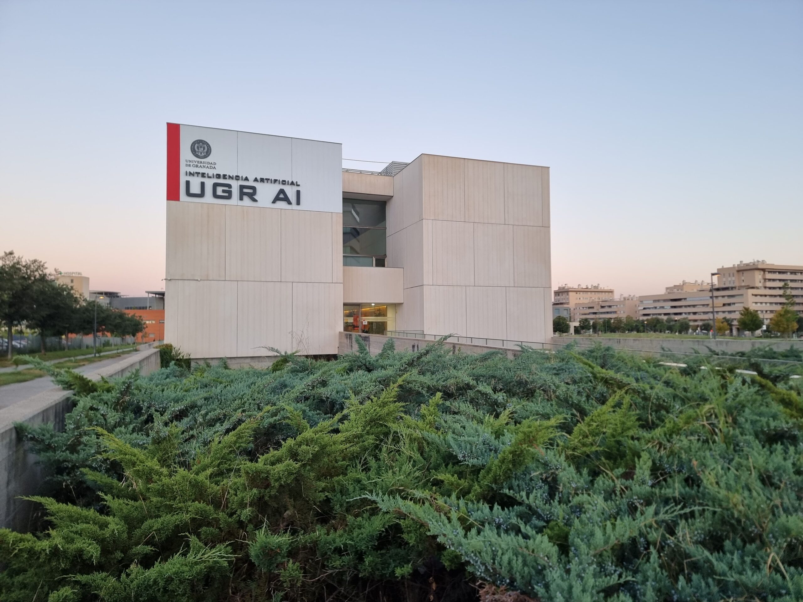 Fotografía del edificio UGR AI